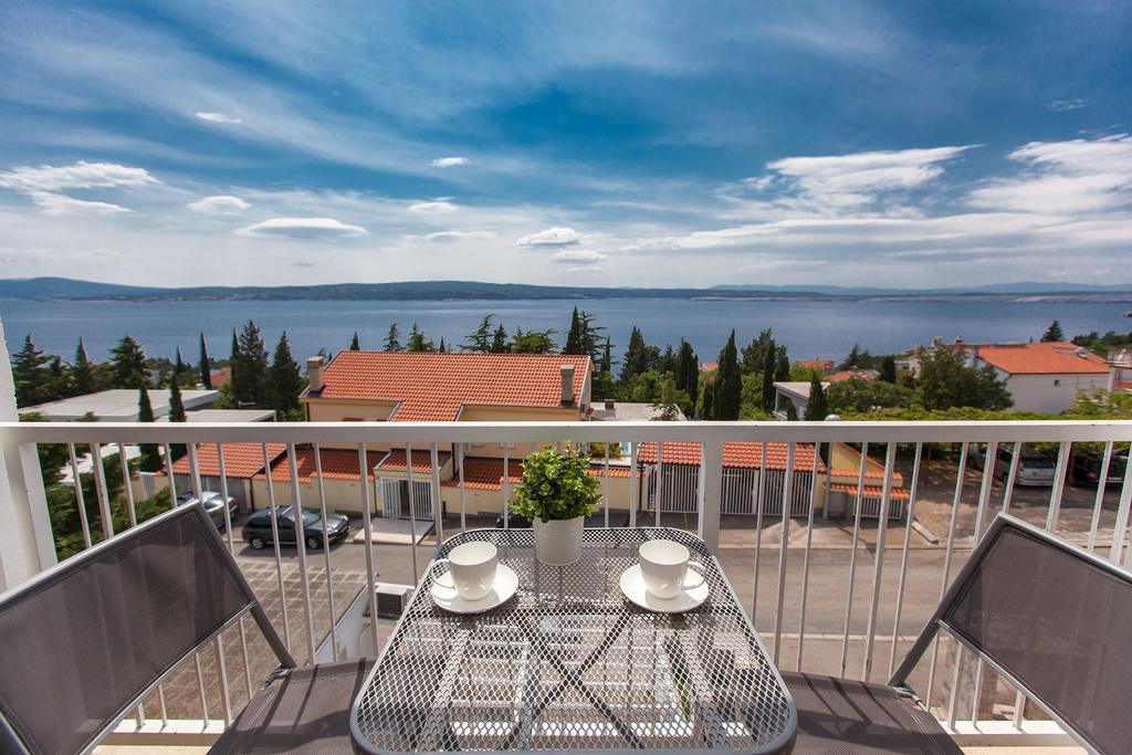 Apartments Casa Bianca Crikvenica Eksteriør billede