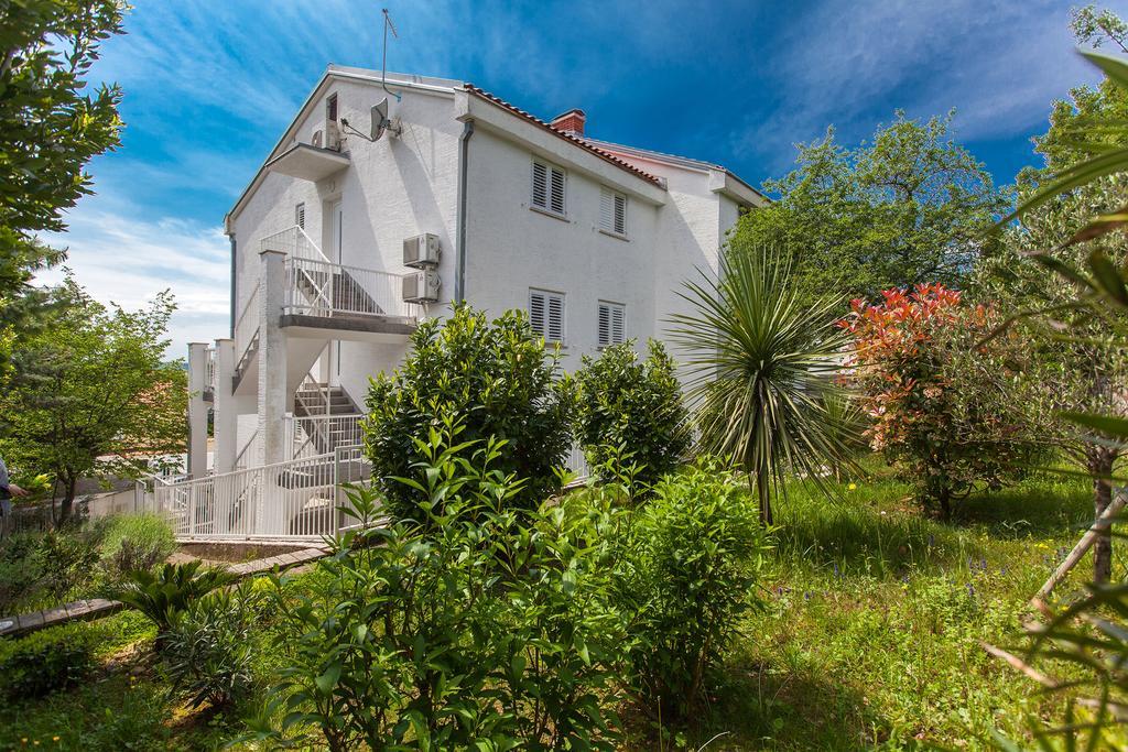 Apartments Casa Bianca Crikvenica Eksteriør billede