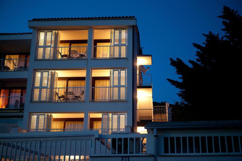 Apartments Casa Bianca Crikvenica Eksteriør billede
